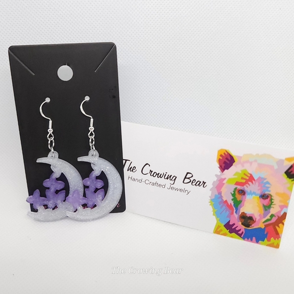 Hand-Crafted Resin Jewelry - Picture 10 of 11